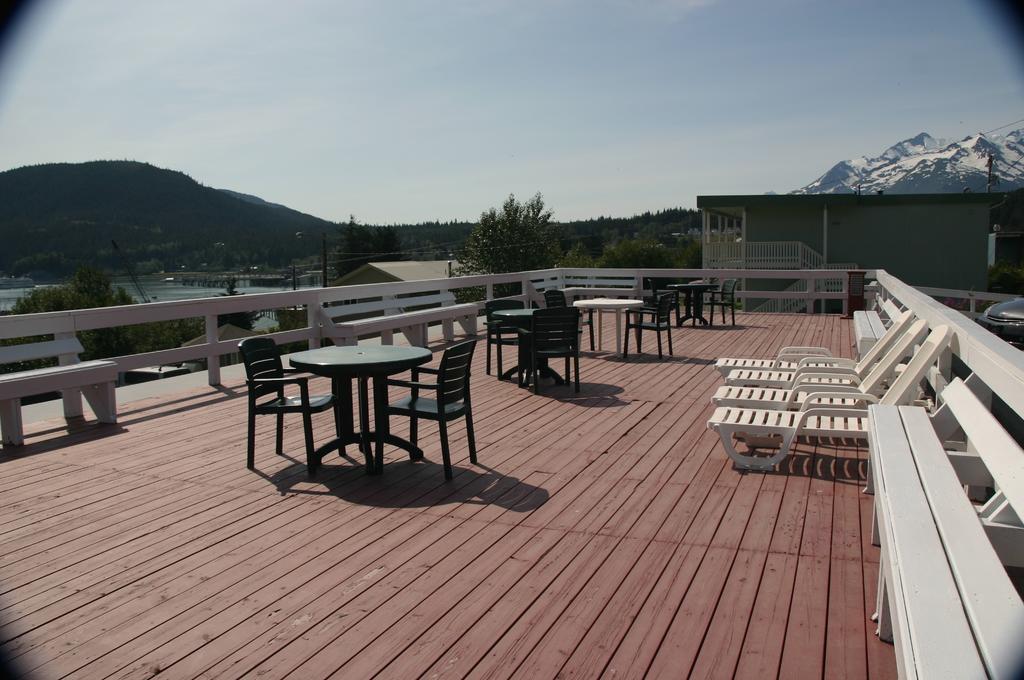 Captain'S Choice Motel Haines Kültér fotó