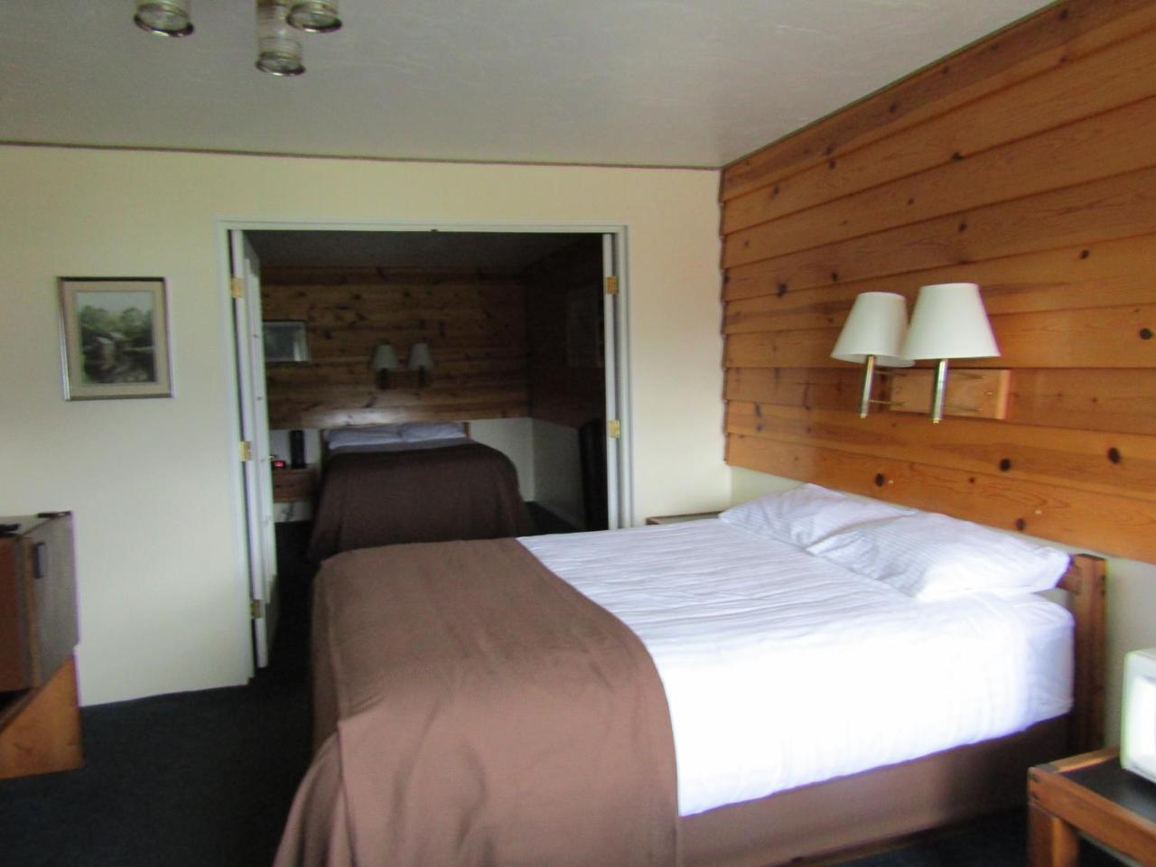 Captain'S Choice Motel Haines Szoba fotó