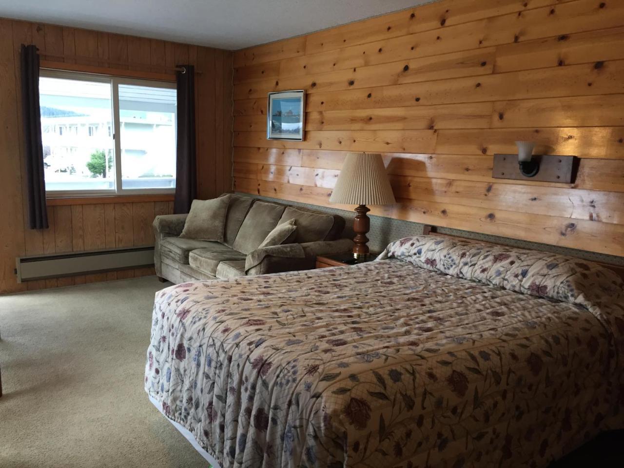 Captain'S Choice Motel Haines Kültér fotó